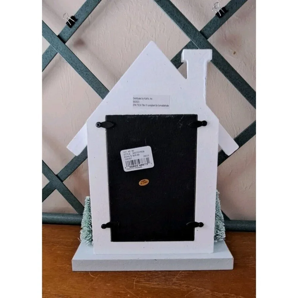 St. Nicholas Square 4X6 Phoro Farmhouse Photo Frame New 10.5x8 Overall